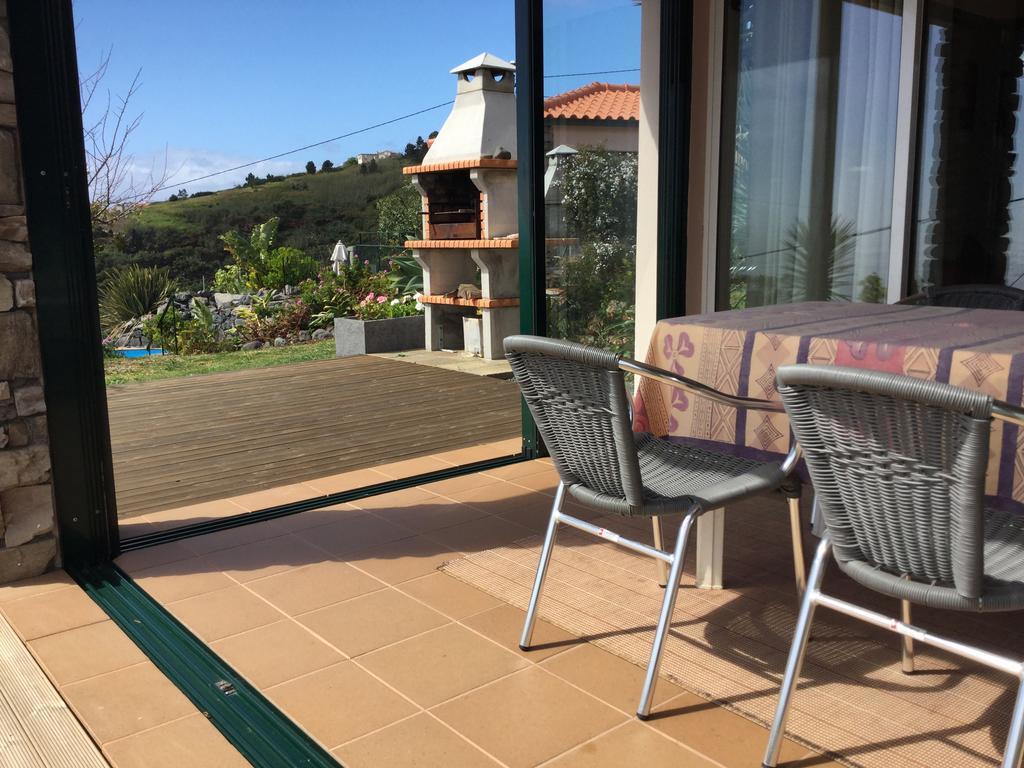 Banda Do Sol Self Catering Cottages Estreito Da Calheta Esterno foto