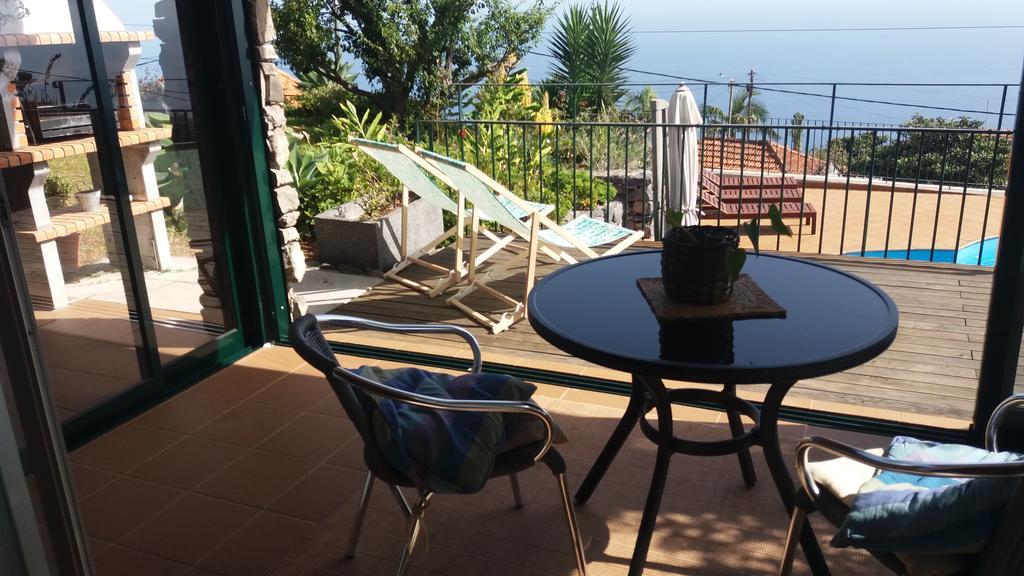 Banda Do Sol Self Catering Cottages Estreito Da Calheta Esterno foto